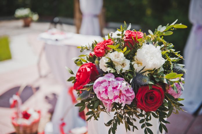 Wedding flower in a very quiet suroundings