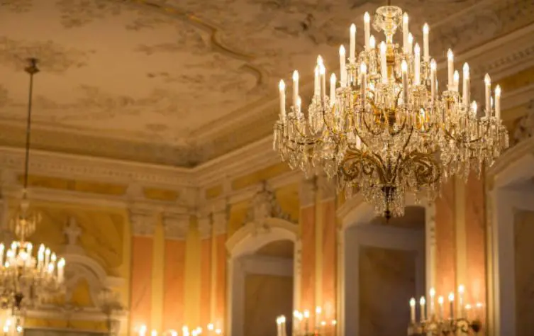 7 Tips on How To Choose A Chandelier
