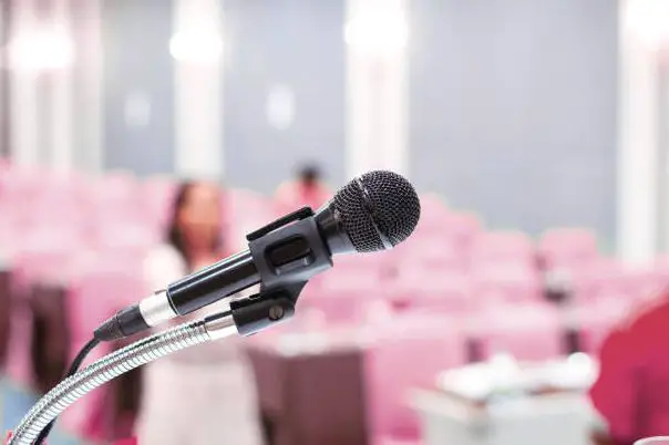 A Few Tips To Help You Become A Fearless Speaker