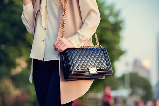 How To Find A Handbag That Flatters Your Shape & Suits Your Needs