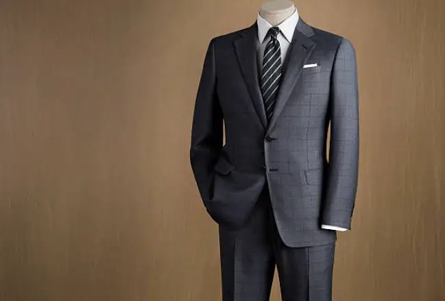 Use Men’s Suit For Elegant Appearance