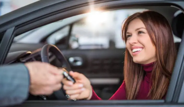 Finding The Best Car Insurance For Women - Ezilon Articles