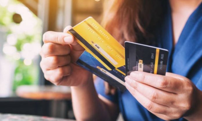 Better Ways of Handling Credit Cards To Keep Your Personal Finance Healthy and Secure