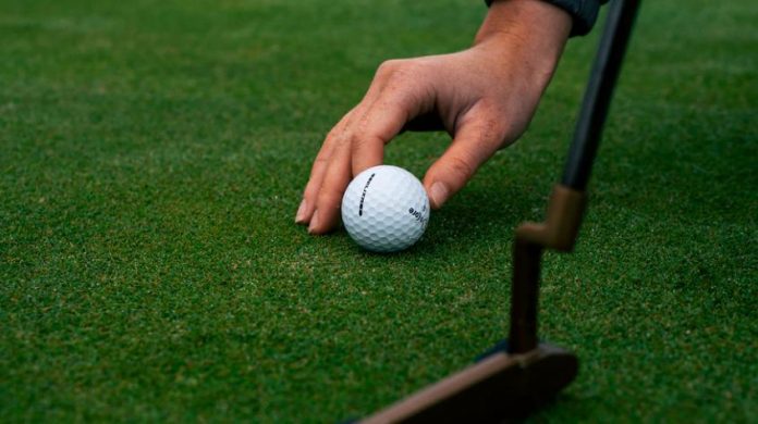 Seven Golfing Necessities You Can't Live Without