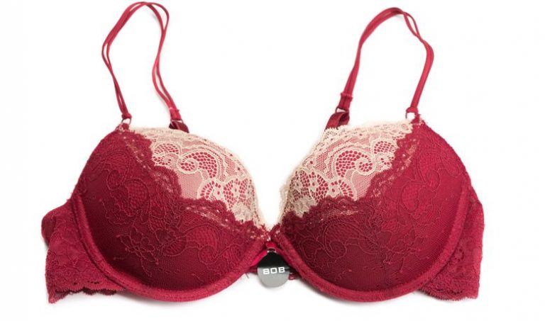 How To Look Great In Large Size Women’s Lingerie