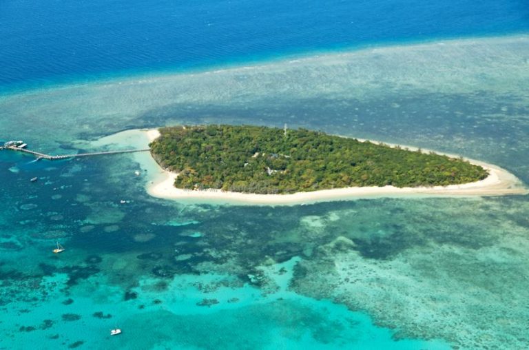 Travel to Queensland to see the Great Barrier Reef